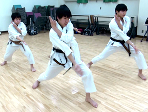 中央教室練習風景【松濤館流七尾道場/札幌、北広島、江別、岩見沢で小学生児童から始める習い事】